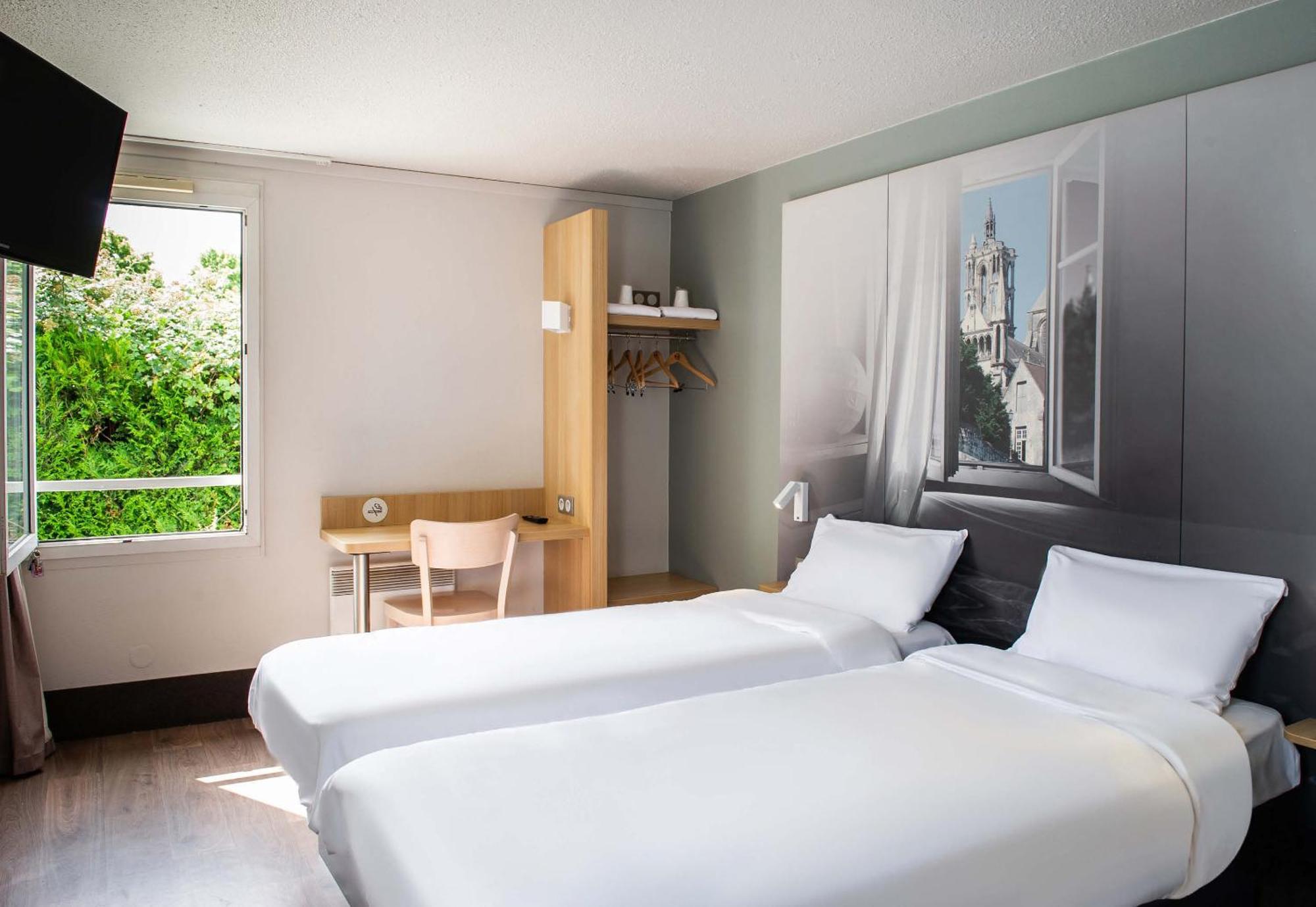 B&B Hotel Saint-Quentin Bagian luar foto