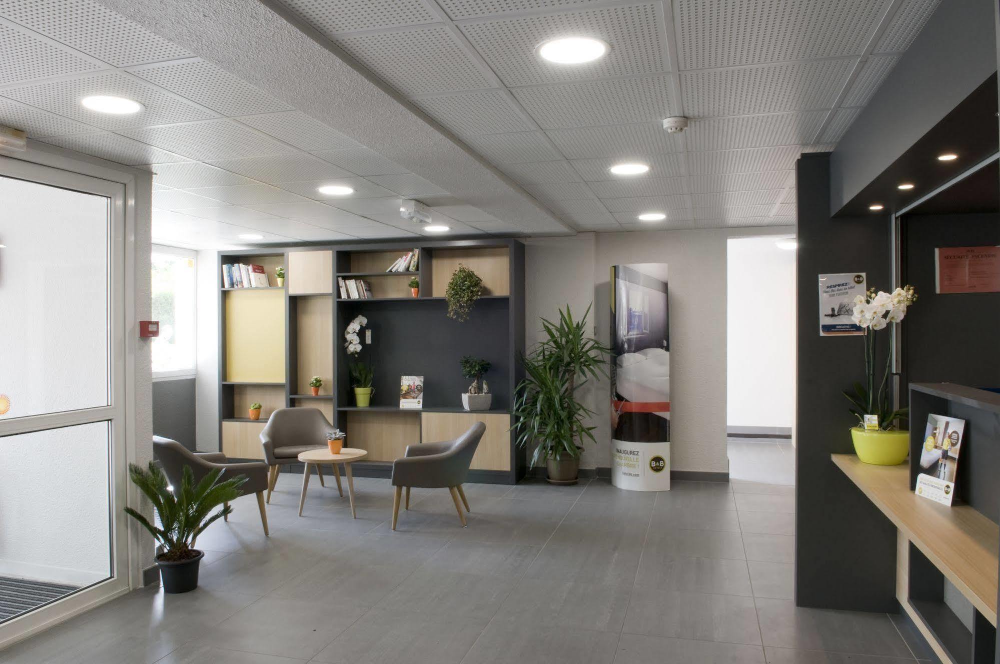 B&B Hotel Saint-Quentin Bagian luar foto