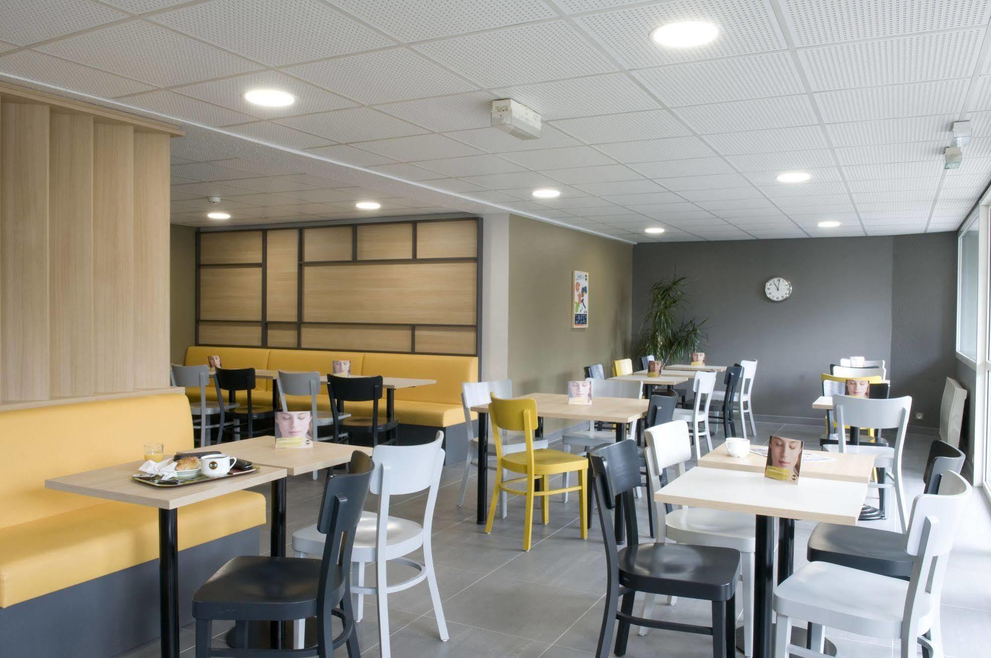 B&B Hotel Saint-Quentin Bagian luar foto